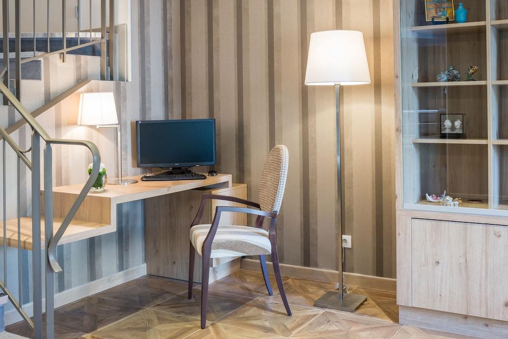 Hotel Le Rive Droite & Spa Lourdes Ngoại thất bức ảnh